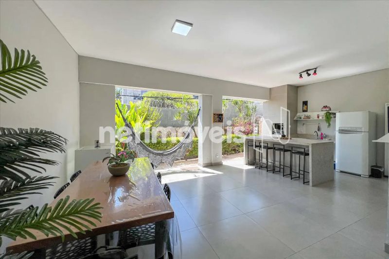 Casa com 5 quartos — Serra, Belo Horizonte
