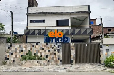 Casa com 4 Quartos à venda, 235m² no Boa Vista, Caruaru