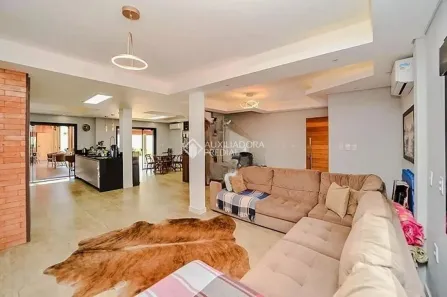 Casa com 2 Quartos para alugar, 185m² no Sarandi, Porto Alegre