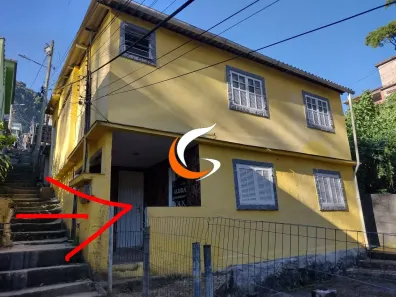 Casa com 2 Quartos para alugar, 60m² no Mosela, Petrópolis