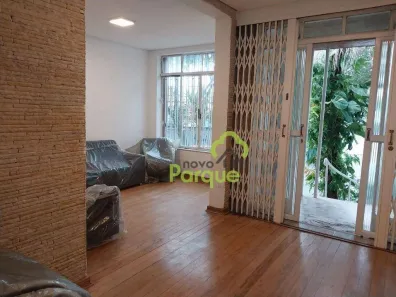 Casa com 5 Quartos à venda, 130m² no Aclimação, São Paulo