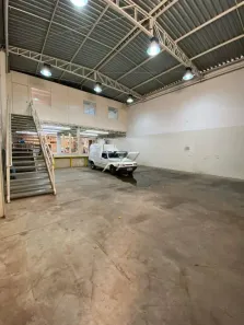 Galpão/Depósito/Armazém com 4 Quartos para alugar, 1200m² no Zona Central, Rio Claro