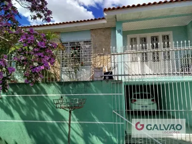 Casa com 4 Quartos para alugar, 160m² no Tarumã, Curitiba