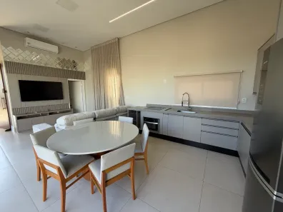 Casa de Condomínio com 3 Quartos para alugar, 170m² no Condomínio Belvedere II, Cuiabá