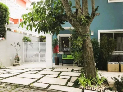 Casa de Condomínio com 4 Quartos à venda, 155m² no Mata Paca, Niterói