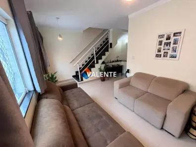 Sobrado com 3 Quartos à venda, 66m² no Vila Cascatinha, São Vicente