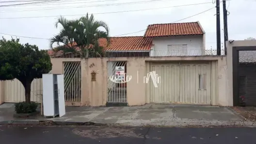 Casa com 3 Quartos à venda, 180m² no Jardim Presidente, Londrina