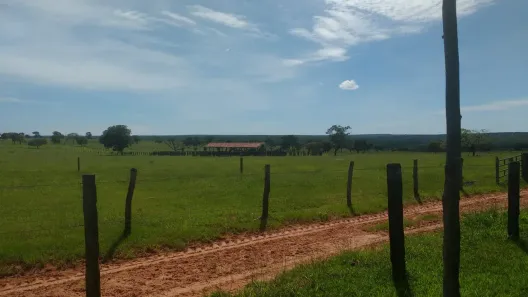 Fazenda/Sítio com 3 Quartos à venda, 9000000m² no Área Rural de Ribas do Rio Pardo, Ribas do Rio Pardo