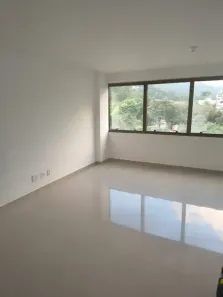 Sala Comercial para alugar, 32m² no Freguesia (Jacarepaguá), Rio de Janeiro
