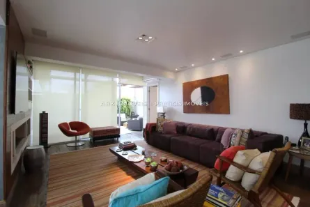 Cobertura com 3 Quartos à venda, 215m² no Vila Nova Conceição, São Paulo