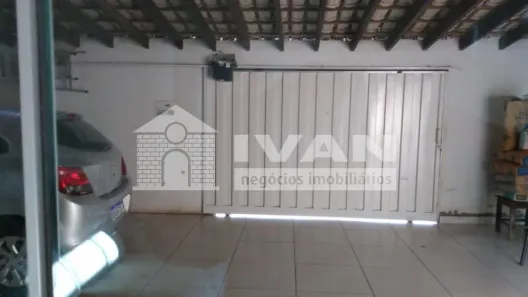 Casa com 3 Quartos à venda, 110m² no Jardim das Palmeiras, Uberlândia