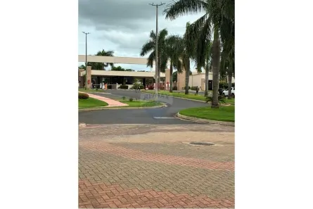 Casa de Condomínio com 3 Quartos à venda, 200m² no Estância dos Ipês, Uberaba