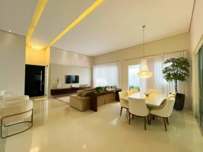 Casa com 4 Quartos à venda, 324m² no Aclimação, Uberlândia