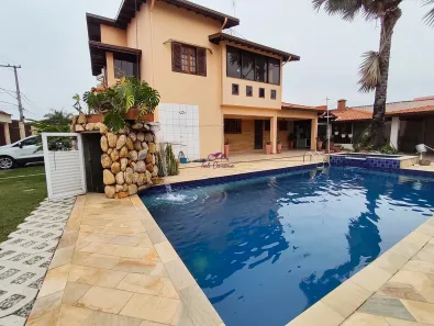 Sobrado com 3 Quartos para venda ou aluguel, 460m² no Vila Suíça, Indaiatuba