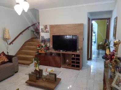 Sobrado com 3 Quartos à venda, 121m² no Vila Augusta, Guarulhos