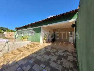 Casa com 3 Quartos à venda, 200m² no Cidade Jardim, Uberlândia