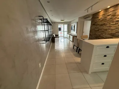 Apartamento com 2 Quartos para alugar, 80m² no Centro, Florianópolis