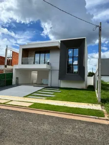 Casa de Condomínio com 4 Quartos à venda, 230m² no Uruguai, Teresina