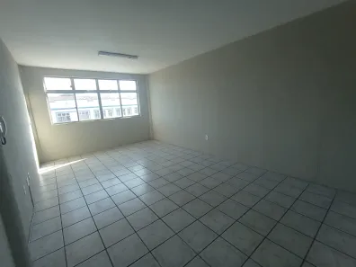 Sala Comercial para alugar, 36m² no Joaquim Távora, Fortaleza