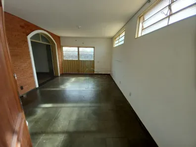 Casa com 3 Quartos à venda, 160m² no Jardim Macedo, Ribeirão Preto