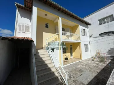 Casa com 3 Quartos à venda, 360m² no Copacabana, Belo Horizonte