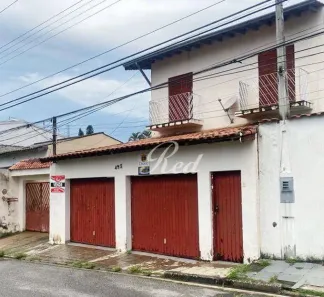 Casa com 3 Quartos à venda, 230m² no Vila Lavínia, Mogi das Cruzes