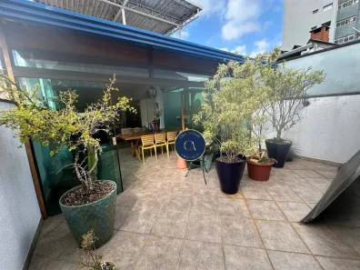 Casa com 2 Quartos para venda ou aluguel, 650m² no Carandiru, São Paulo