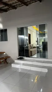 Casa com 3 Quartos para alugar, 250m² no Tijucal, Cuiabá