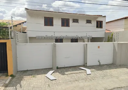 Casa com 5 Quartos à venda, 166m² no Vila União, Fortaleza