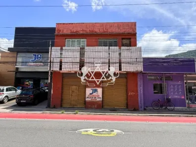Imóvel Comercial com 4 Quartos à venda, 480m² no Centro, Caraguatatuba