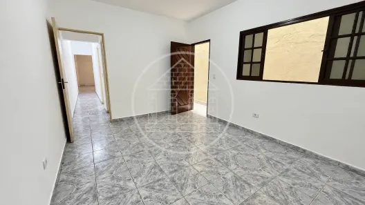 Casa com 2 Quartos para alugar, 115m² no Jardim Guanhembu, São Paulo