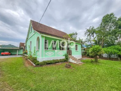 Fazenda/Sítio com 3 Quartos à venda, 180m² no Jaraguá 84, Jaraguá do Sul