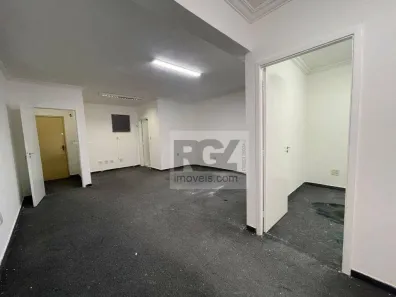 Sala Comercial à venda, 64m² no Vila Mathias, Santos