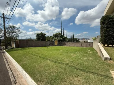 Lote/Terreno à venda, 360m² no Jardim Jurema, Valinhos