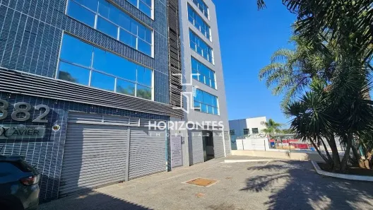Prédio Comercial para venda ou aluguel, 2700m² no Venda Nova, Belo Horizonte