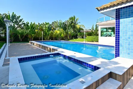Casa de Condomínio com 5 Quartos para venda ou aluguel, 560m² no Bougainvillee Residencial IV, Peruíbe