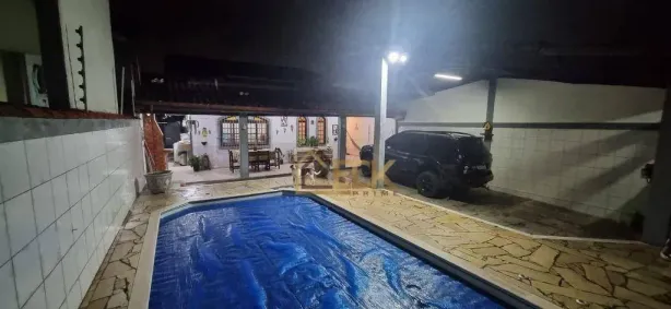 Casa com 3 Quartos à venda, 190m² no Balneário Mar Azul, Caraguatatuba