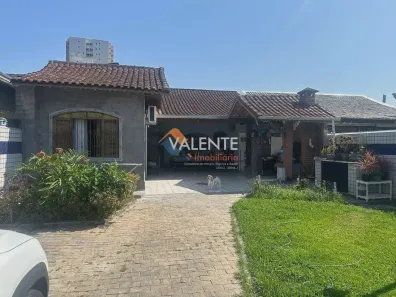 Casa com 2 Quartos à venda, 58m² no Canto do Forte, Praia Grande