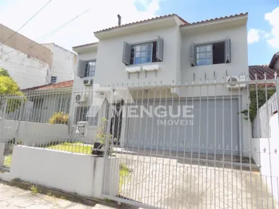 Casa com 7 Quartos à venda, 310m² no Jardim São Pedro, Porto Alegre