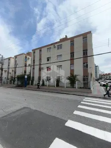 Apartamento com 3 Quartos para alugar, 55m² no Campinas, São José