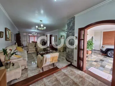 Casa com 3 Quartos à venda, 316m² no Vila Rezende, Piracicaba