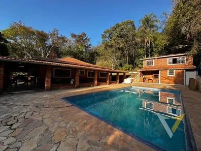 Fazenda/Sítio com 4 Quartos à venda, 391m² no Week-end, Jarinu