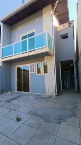 Sobrado com 2 Quartos para alugar, 79m² no Itacolomi, Balneário Piçarras