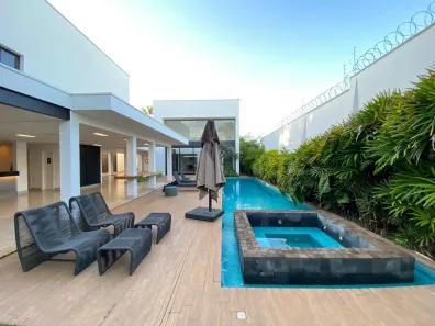 Casa com 4 Quartos à venda, 670m² no Morada da Colina, Uberlândia