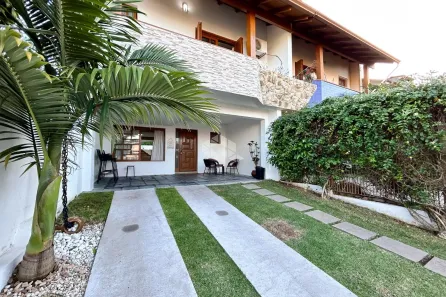 Casa com 4 Quartos à venda, 185m² no Espírito Santo, Porto Alegre
