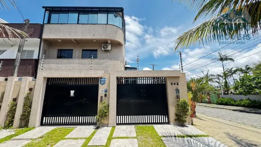 Sobrado com 3 Quartos à venda, 205m² no Riviera, Matinhos