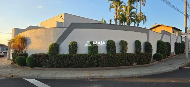 Casa com 3 Quartos à venda, 280m² no Jardim São Bento, Uberaba