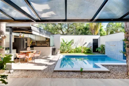 Casa de Condomínio com 4 Quartos à venda, 376m² no Jardim Petrópolis, São Paulo