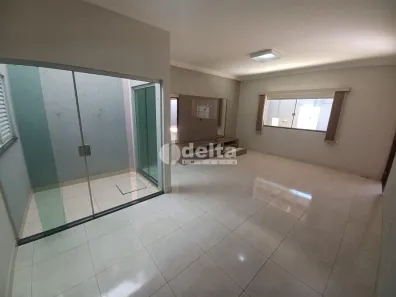 Casa com 3 Quartos à venda, 190m² no Alto Umuarama, Uberlândia