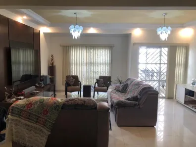 Casa com 3 Quartos à venda, 190m² no Embaré, Santos